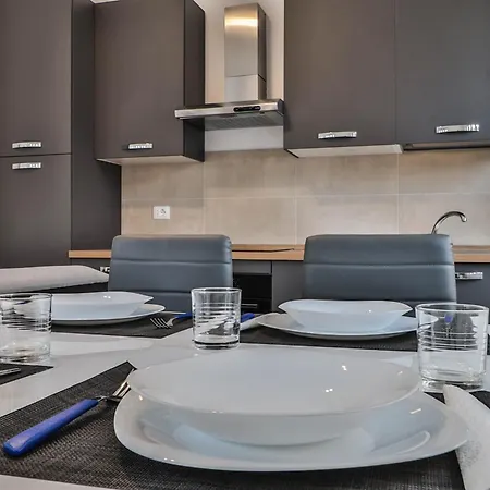 Arcos - 10 Minutes Walk To Piazza Maggiore *